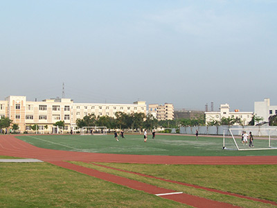 康橋書院 足球場